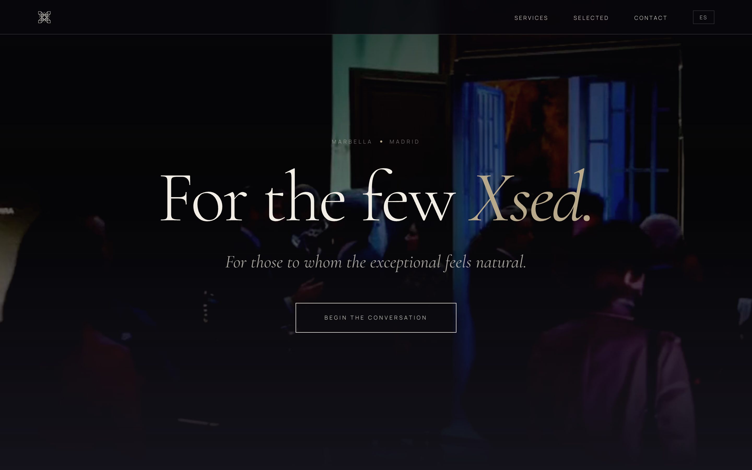 La web de XSED Producciones tal como se entregó — portada tras la puerta de invitación, 1440px